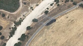Crews contain fire near San Miguel