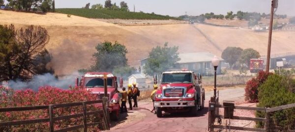 Firefighters contain 11-acre wildfire in San Miguel