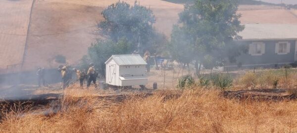 Firefighters contain 11-acre wildfire in San Miguel
