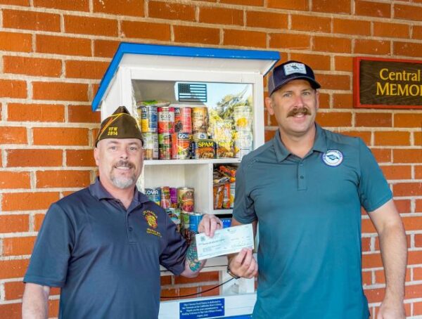 Veterans of Foreign Wars Post donates to veteran food pantry