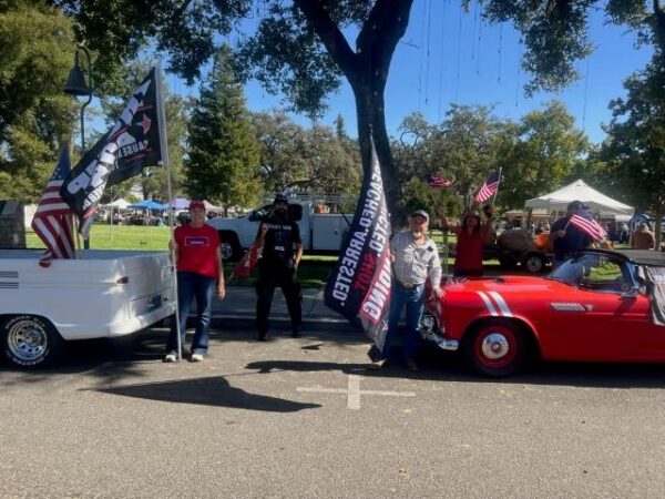 Republicans hold rally in downtown park Saturday