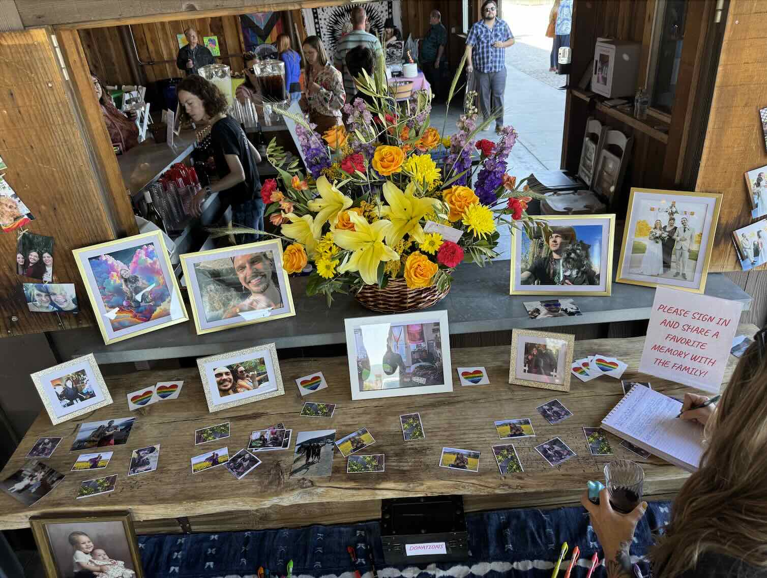Todd Pinion memorial flowers