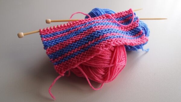 Learn continental knitting at city library with Fiber & Fringe