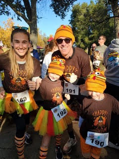 Turkey Trot raises $100,000 for homeless services in North County
