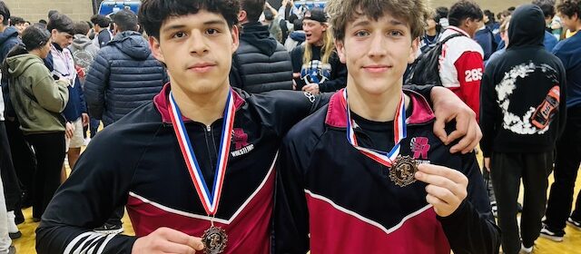 Bearcats wrestlers place at invitational tournament