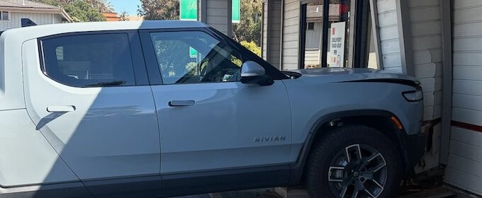 Truck crashes into Jack in the Box in San Luis Obispo