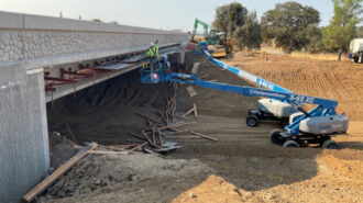 Overnight lane closure on Highway 101 planned next week