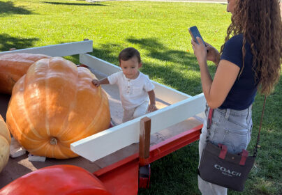 Locals celebrate fall harvest at Golden Oak Honey and Pumpkin Festival