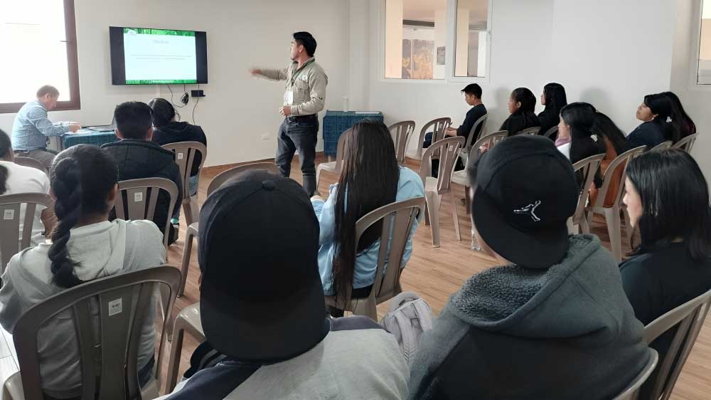 Local service club raises funds for Guatemala jobs project